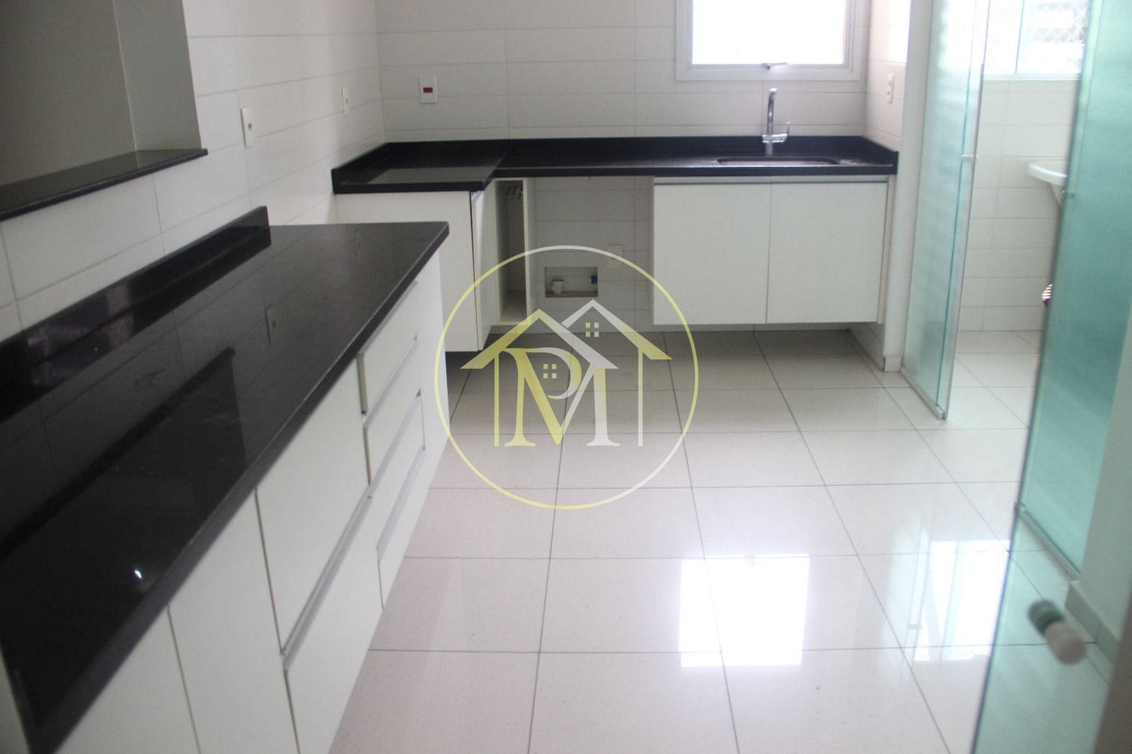 Apartamento à venda com 3 quartos, 105m² - Foto 12
