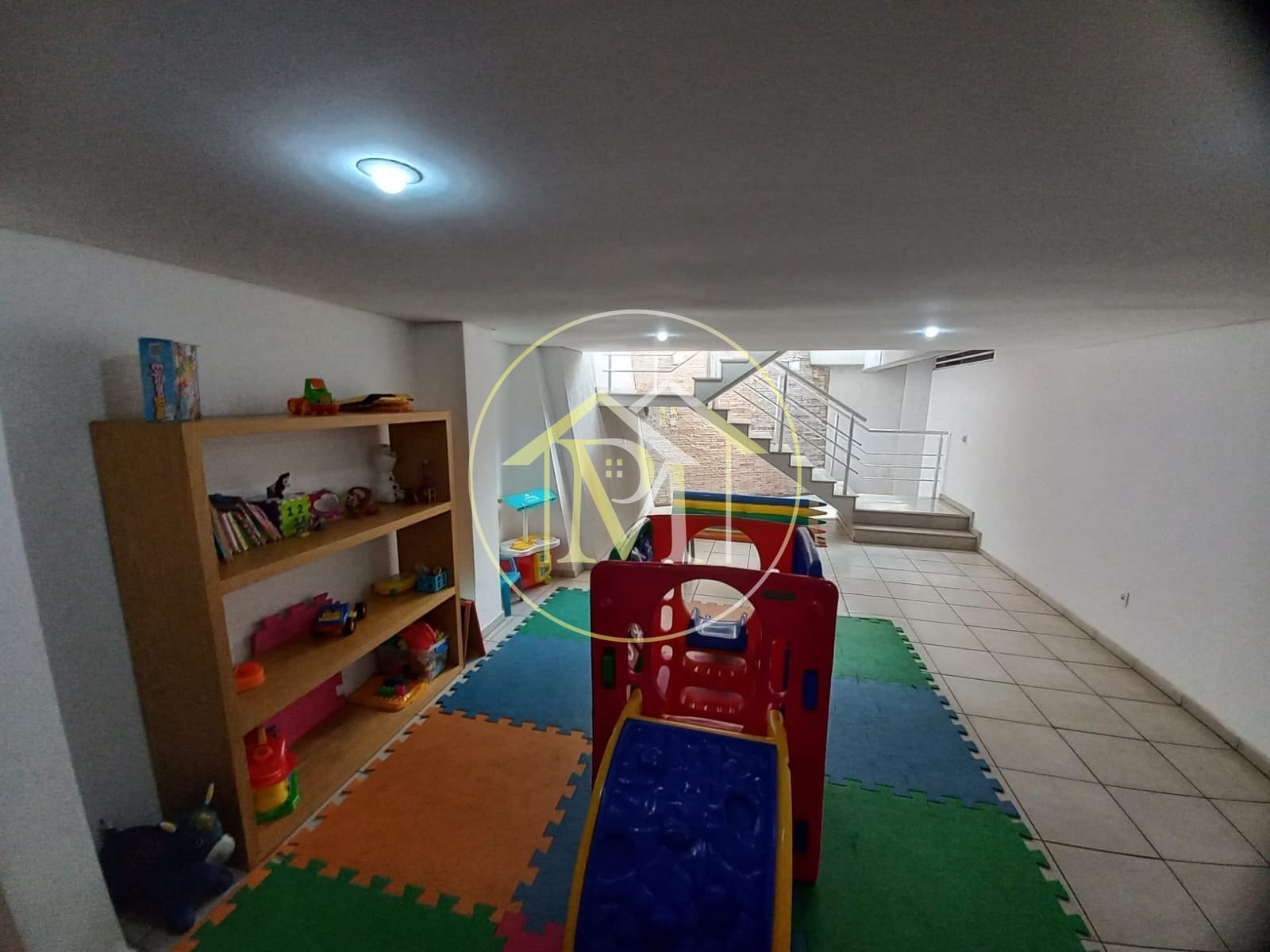 Apartamento à venda com 3 quartos, 105m² - Foto 31