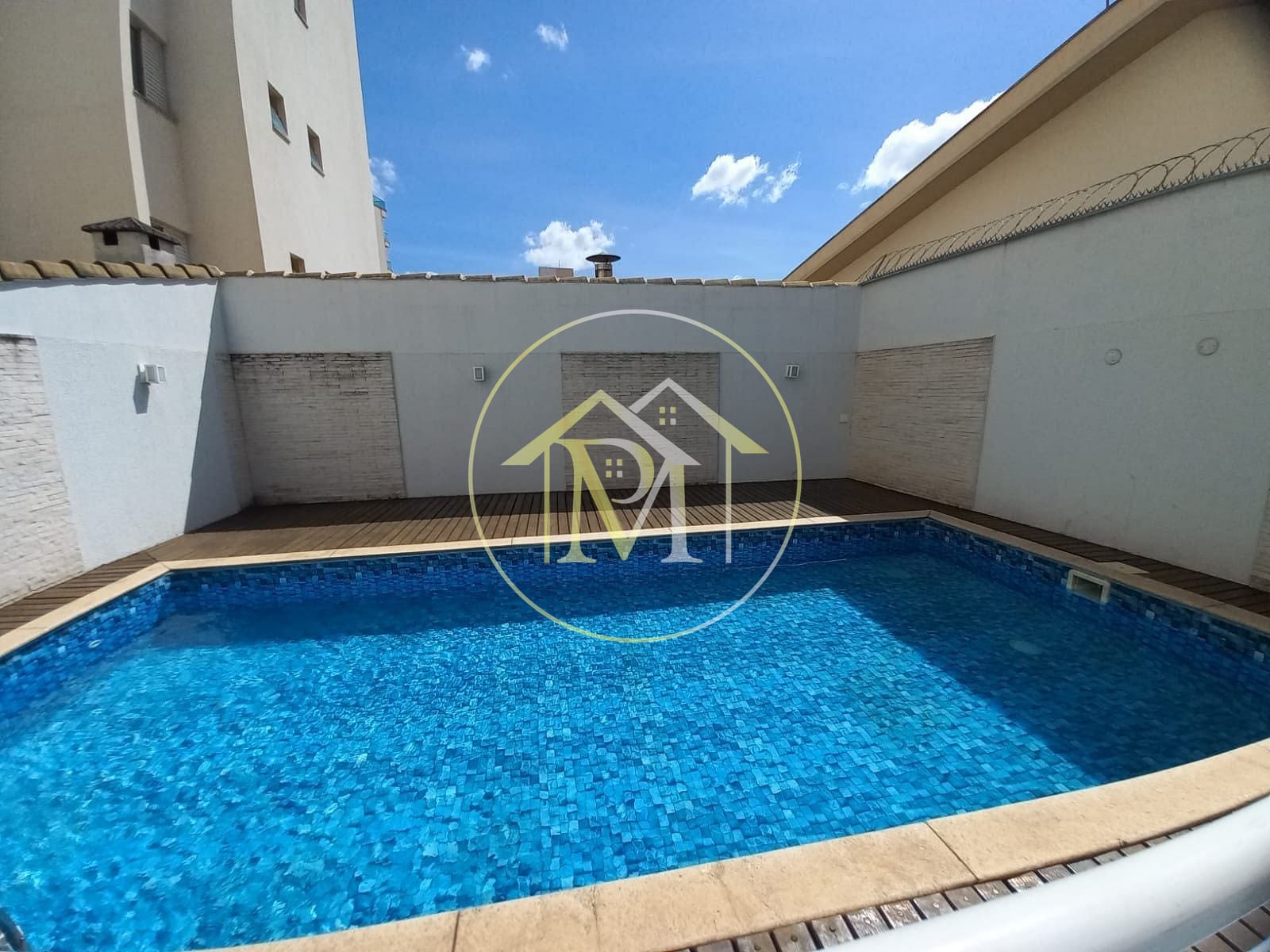 Apartamento à venda com 3 quartos, 105m² - Foto 35
