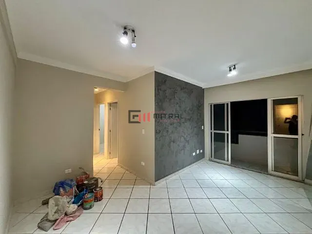 Apartamento 3 quartos e 2 banheiros, à venda, no bairro Parque Jamaica em Londrina