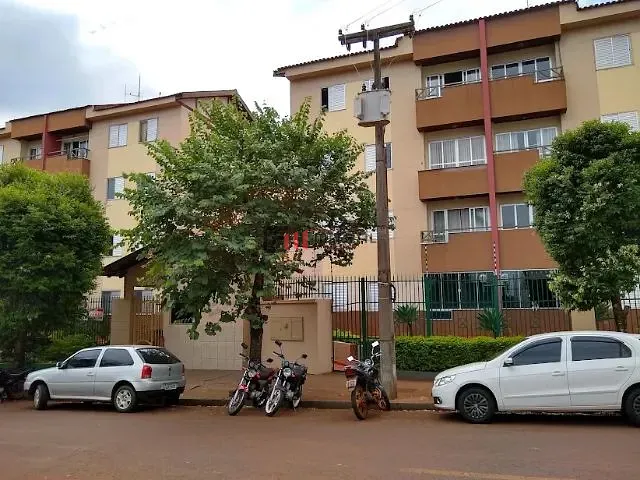 Apartamento 3 quartos e 2 banheiros, à venda, no bairro Parque Jamaica em Londrina