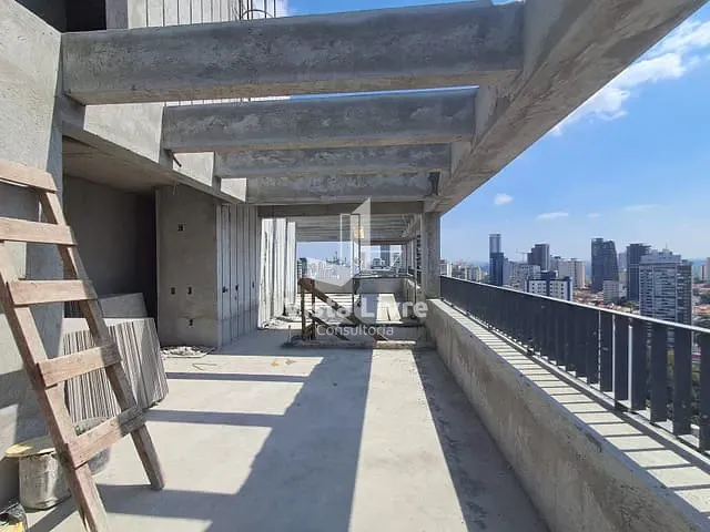 Cobertura / Penthouse com 211m² 3 quartos e 4 banheiros, à venda, no bairro Sumaré em São Paulo