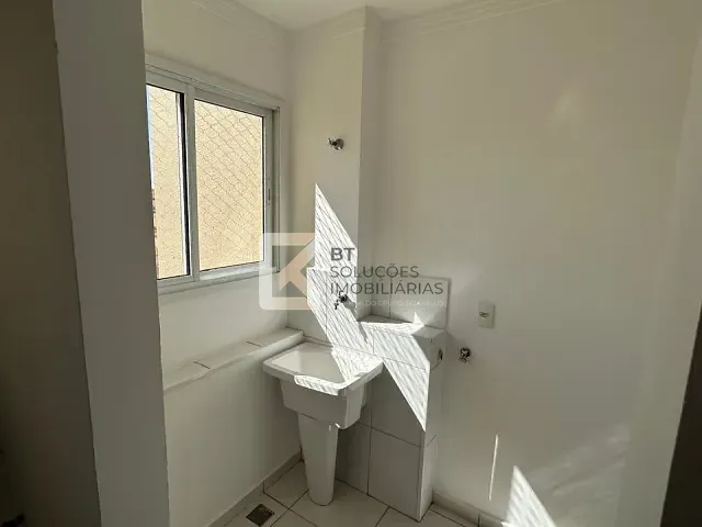 Apartamento 2 quartos e 2 banheiros, à venda, no bairro Vila Maria Helena em Indaiatuba