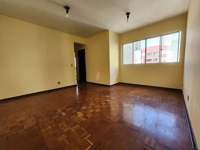 Apartamento 3 quartos e 1 banheiro, para alugar, no bairro San Remo em Londrina