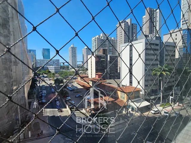 Apartamento 2 quartos e 2 banheiros, à venda, no bairro Enseada do Suá em Vitória