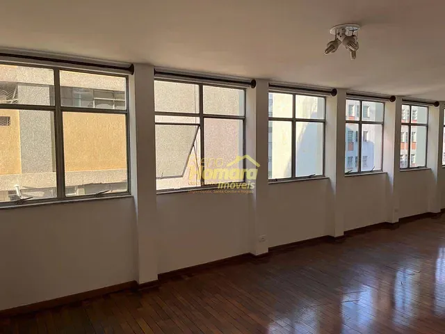 Apartamento 3 quartos e 4 banheiros, à venda ou para alugar, no bairro Santa Cecília em São Paulo