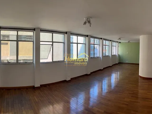Apartamento 3 quartos e 4 banheiros, à venda ou para alugar, no bairro Santa Cecília em São Paulo