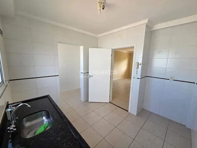 Apartamento 2 quartos e 3 banheiros, para alugar, no bairro Parque Campolim em Sorocaba