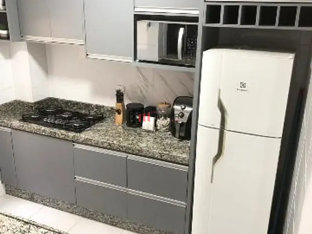 Apartamento 2 quartos e 1 banheiro, à venda, no bairro Colinas em Londrina