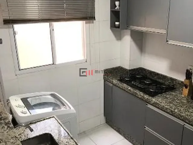 Apartamento 2 quartos e 1 banheiro, à venda, no bairro Colinas em Londrina