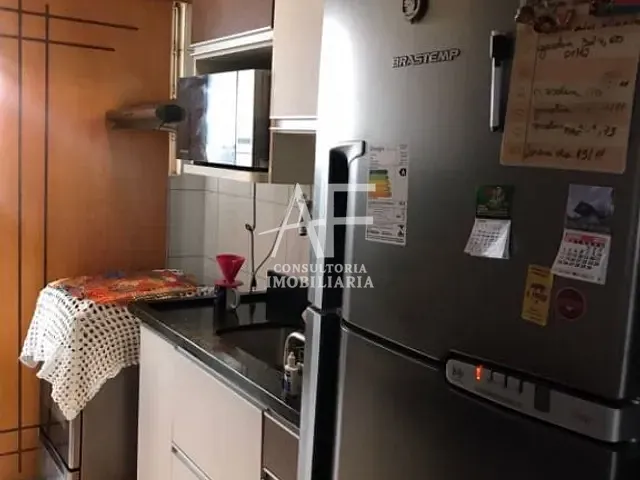 Apartamento com 63m² 2 quartos e 2 banheiros, à venda, no bairro Edifício Versales em Taubaté