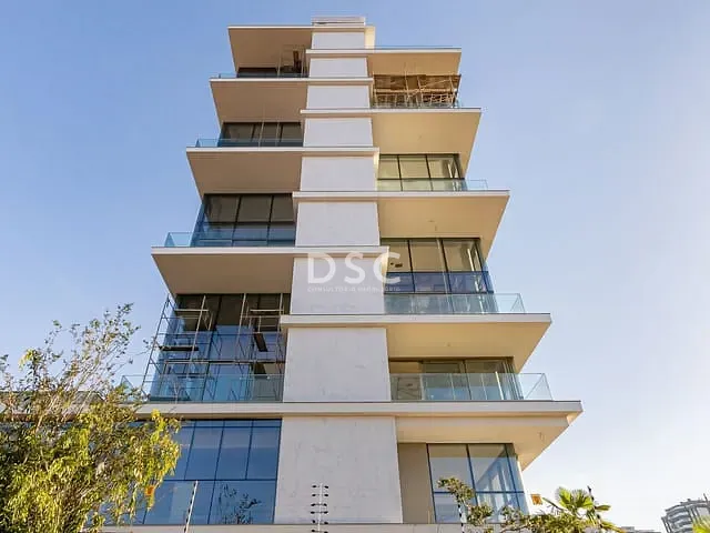 Apartamento com 471m² 4 quartos e 2 banheiros, à venda, no bairro Cristo Rei em Curitiba