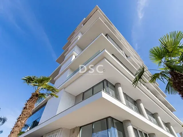 Apartamento com 471m² 4 quartos e 2 banheiros, à venda, no bairro Cristo Rei em Curitiba