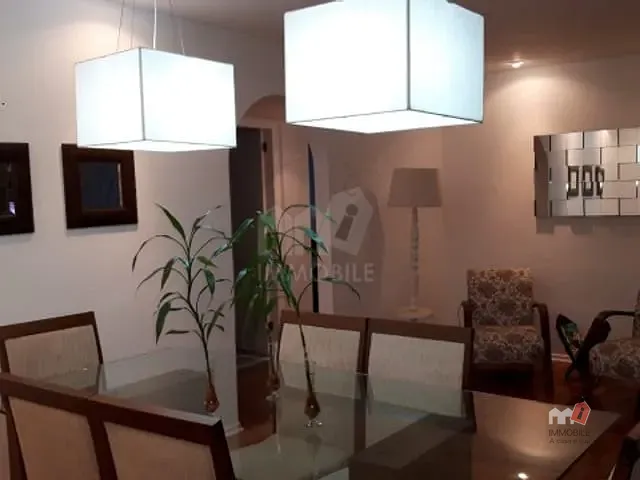 Apartamento à venda, no bairro Centro em Petrópolis