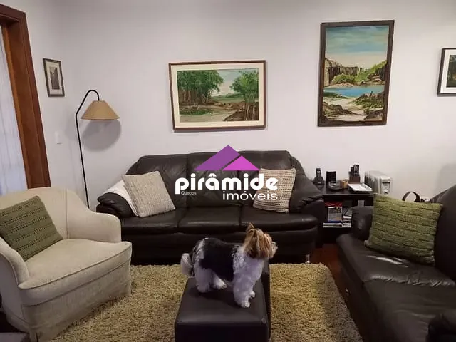 Apartamento com 104m² 3 quartos e 2 banheiros, à venda, no bairro Campos do Jordão em Campos do Jordão