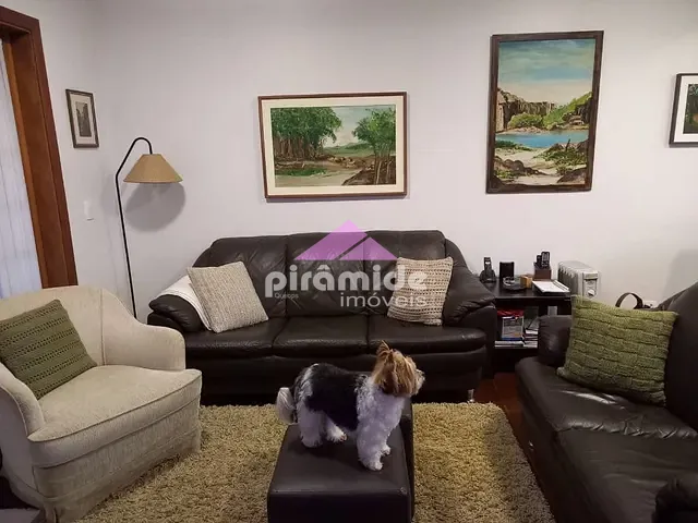 Apartamento com 104m² 3 quartos e 2 banheiros, à venda, no bairro Campos do Jordão em Campos do Jordão