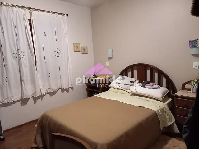 Apartamento com 104m² 3 quartos e 2 banheiros, à venda, no bairro Campos do Jordão em Campos do Jordão