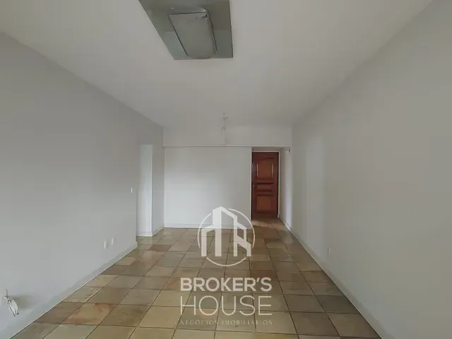 Apartamento com 97m² 2 quartos e 2 banheiros, à venda, no bairro Praia do Canto em Vitória