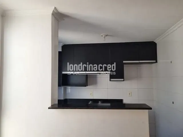 Apartamento 2 quartos e 1 banheiro, à venda, no bairro Chácara Manella em Cambé