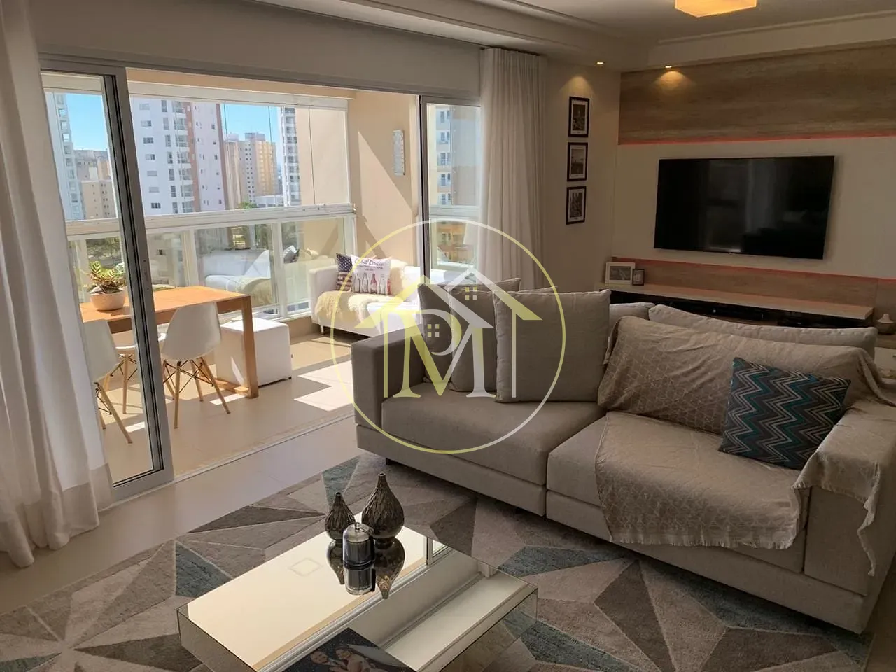 Apartamento, 3 quartos, 140 m² - Foto 1