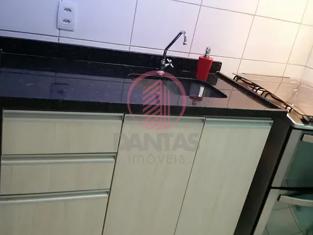 Apartamento 2 quartos e 2 banheiros, para alugar, no bairro Umuarama em Osasco