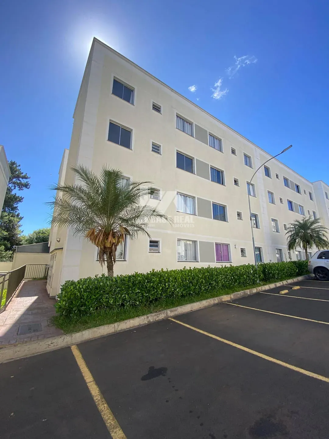 Apartamento à Venda, Uvaranas, Ponta Grossa, PR — Uvaranas