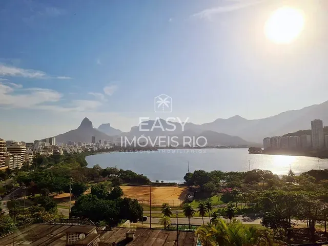 Apartamento com 186m² 4 quartos e 5 banheiros, à venda, no bairro Lagoa em Rio de Janeiro