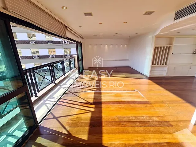 Apartamento com 186m² 4 quartos e 5 banheiros, à venda, no bairro Lagoa em Rio de Janeiro