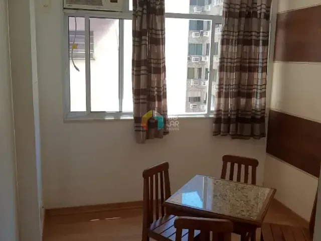Apartamento com 65m² 2 quartos e 2 banheiros, à venda, no bairro Copacabana em Rio de Janeiro