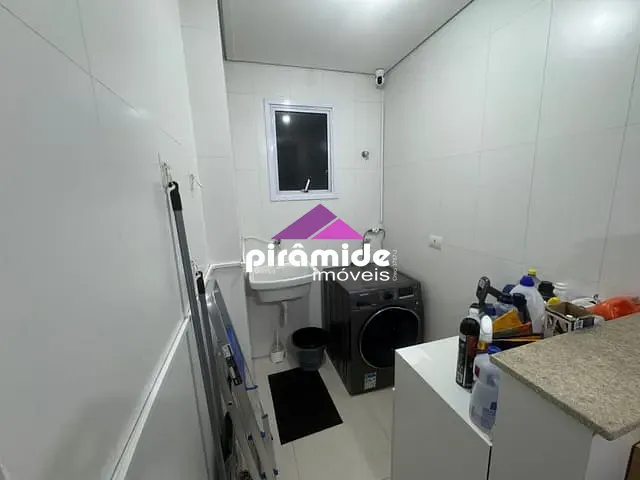 Apartamento com 150m² 3 quartos e 2 banheiros, à venda, no bairro Centro em Caraguatatuba