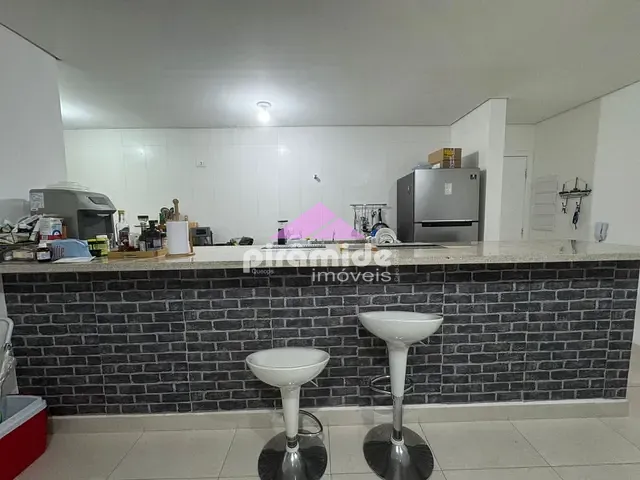 Apartamento com 150m² 3 quartos e 2 banheiros, à venda, no bairro Centro em Caraguatatuba
