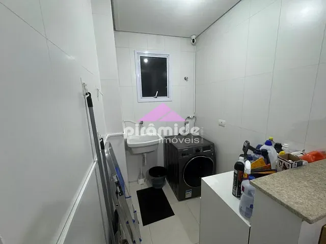 Apartamento com 150m² 3 quartos e 2 banheiros, à venda, no bairro Centro em Caraguatatuba