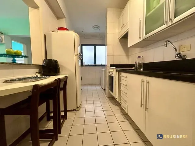 Apartamento 2 quartos e 2 banheiros, à venda ou para alugar, no bairro Riviera em Bertioga