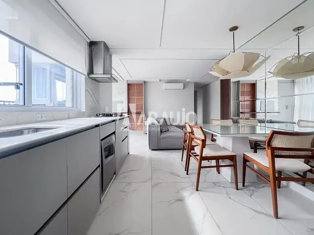 Apartamento 3 quartos e 2 banheiros, à venda, no bairro Ressacada em Itajaí