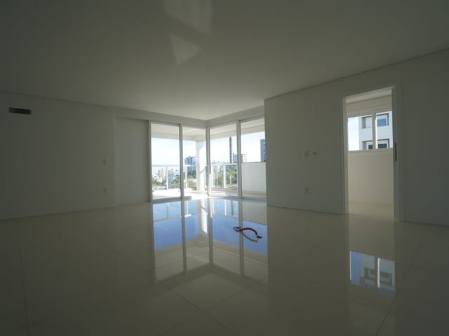 Apartamento 3 quartos e 4 banheiros, à venda, no bairro Nossa Senhora de Lourdes em Caxias do Sul
