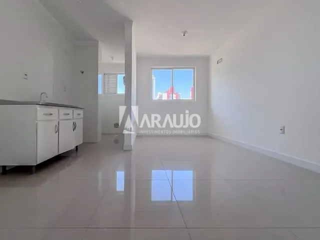 Apartamento 1 quarto e 1 banheiro, à venda, no bairro Centro em Itajaí