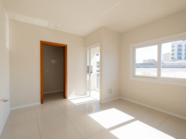 Apartamento 1 quarto e 1 banheiro, à venda ou para alugar, no bairro Centro em Pelotas