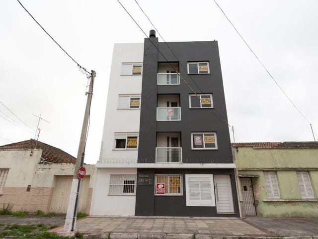 Apartamento 1 quarto e 1 banheiro, à venda ou para alugar, no bairro Centro em Pelotas