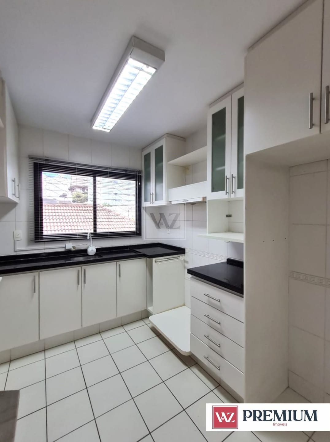 Apartamento à venda com 3 quartos, 150m² - Foto 13