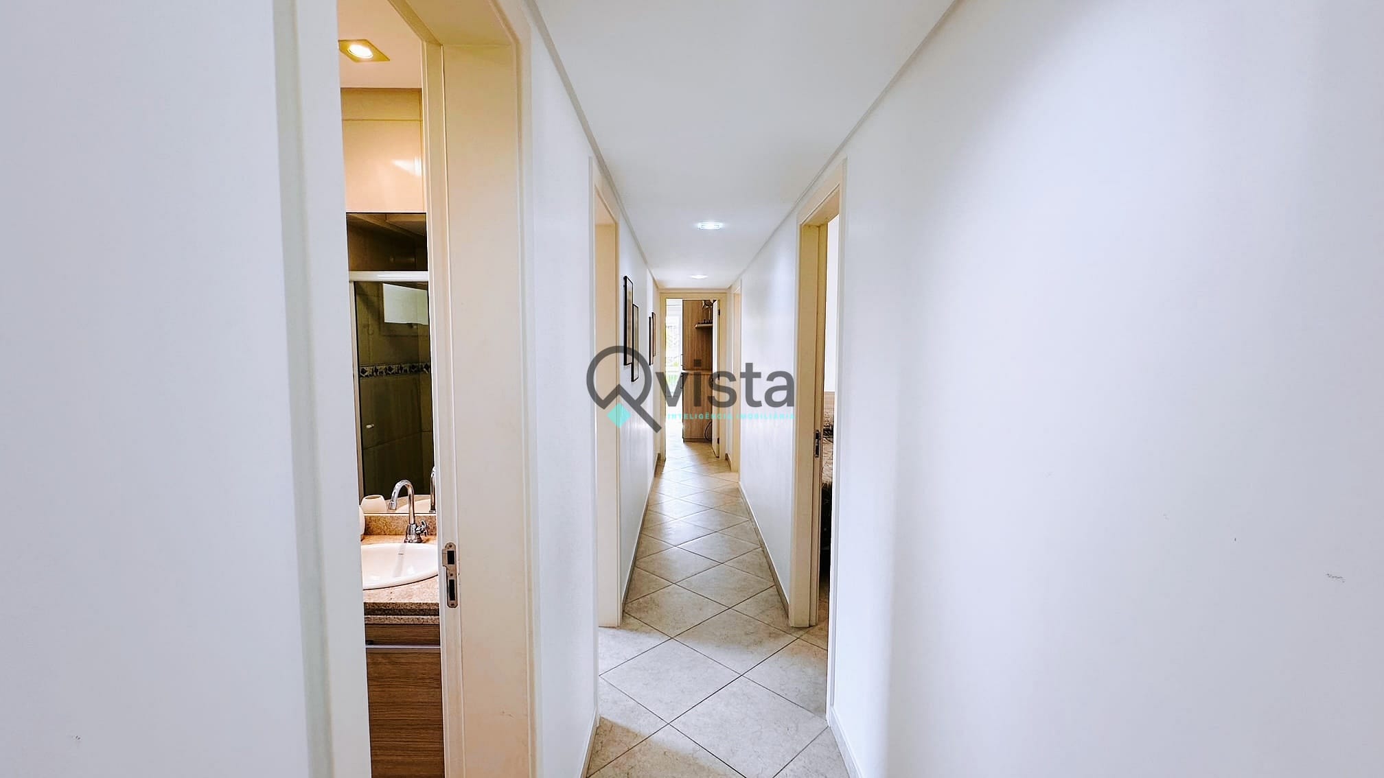 Apartamento à venda com 4 quartos, 140m² - Foto 9
