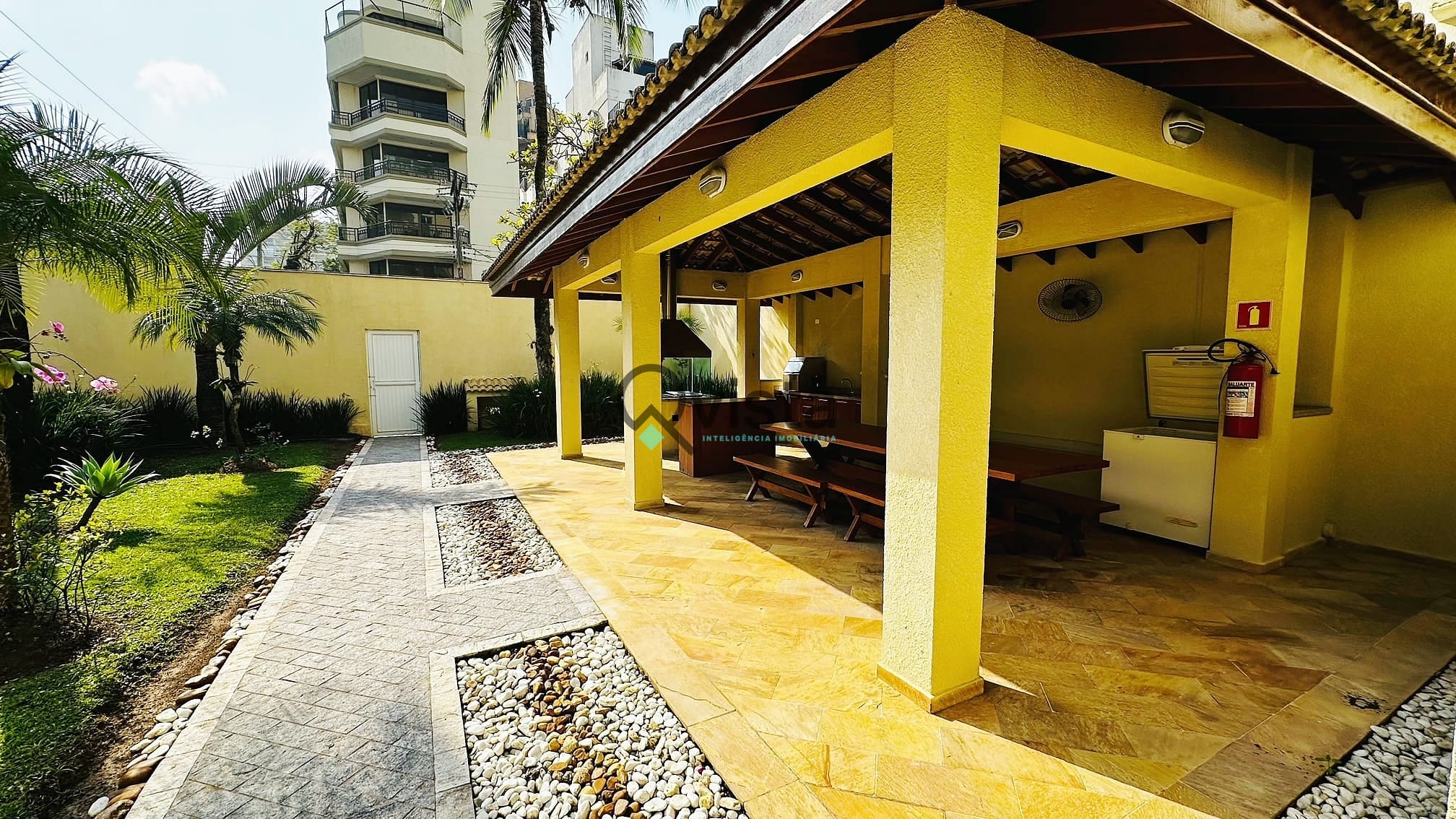 Apartamento à venda com 4 quartos, 140m² - Foto 21