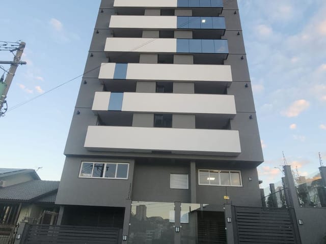 Apartamento com 86m² 3 quartos e 2 banheiros, à venda, no bairro Sanvitto em Caxias do Sul