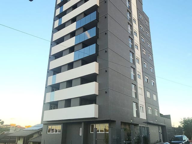 Apartamento com 86m² 3 quartos e 2 banheiros, à venda, no bairro Sanvitto em Caxias do Sul