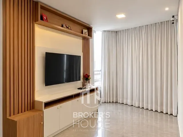Apartamento 2 quartos e 2 banheiros, à venda, no bairro Jardim Camburi em Vitória