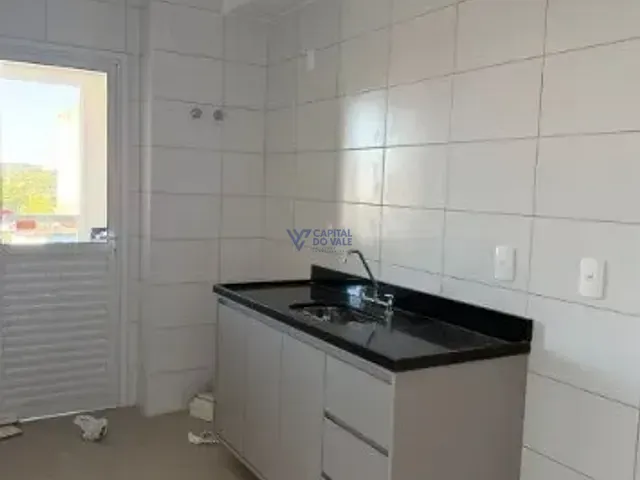 Apartamento 3 quartos e 2 banheiros, para alugar, no bairro Parque Industrial em São José dos Campos