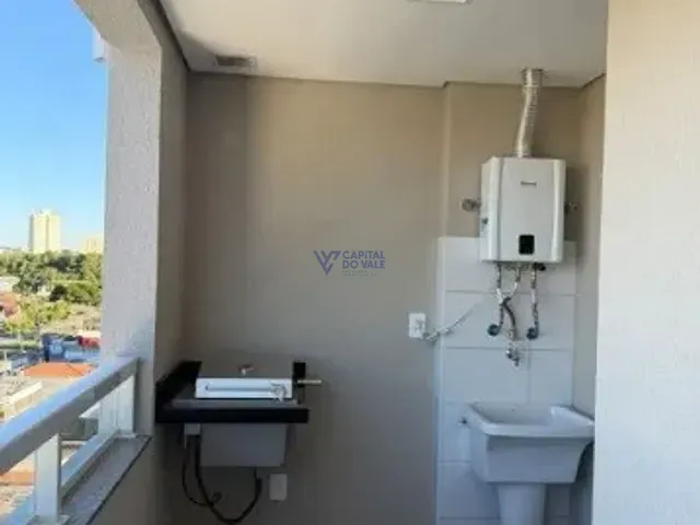 Apartamento 3 quartos e 2 banheiros, para alugar, no bairro Parque Industrial em São José dos Campos