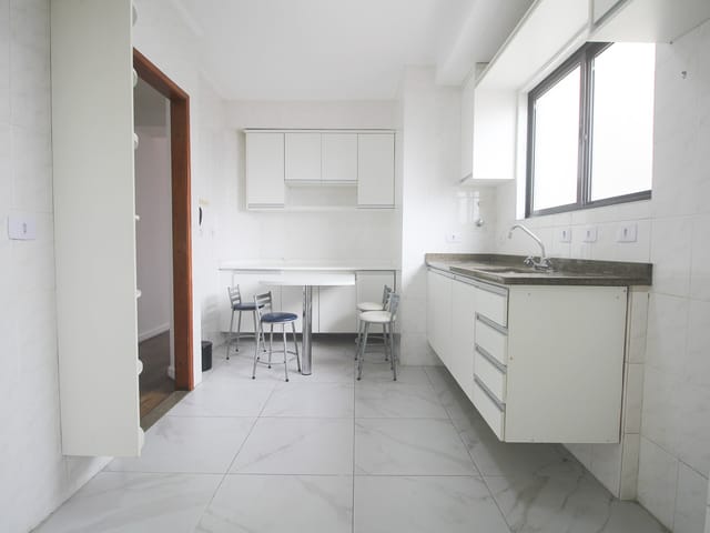 Apartamento com 80m² 2 quartos e 2 banheiros, para alugar, no bairro Vila Valparaíso em Santo André
