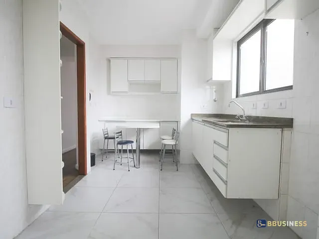 Apartamento com 80m² 2 quartos e 2 banheiros, para alugar, no bairro Vila Valparaíso em Santo André