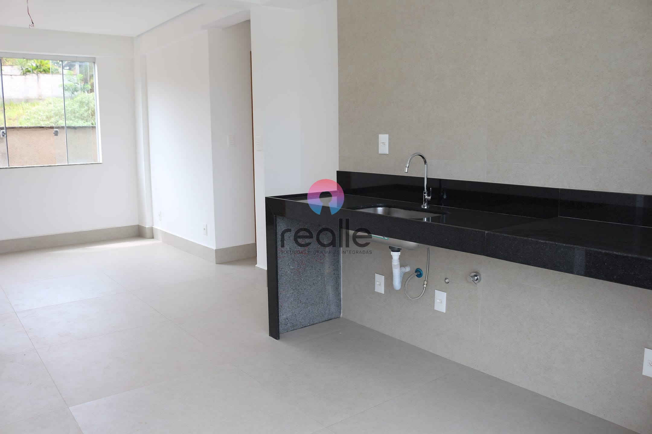 Apartamento à venda com 2 quartos, 67m² - Foto 46