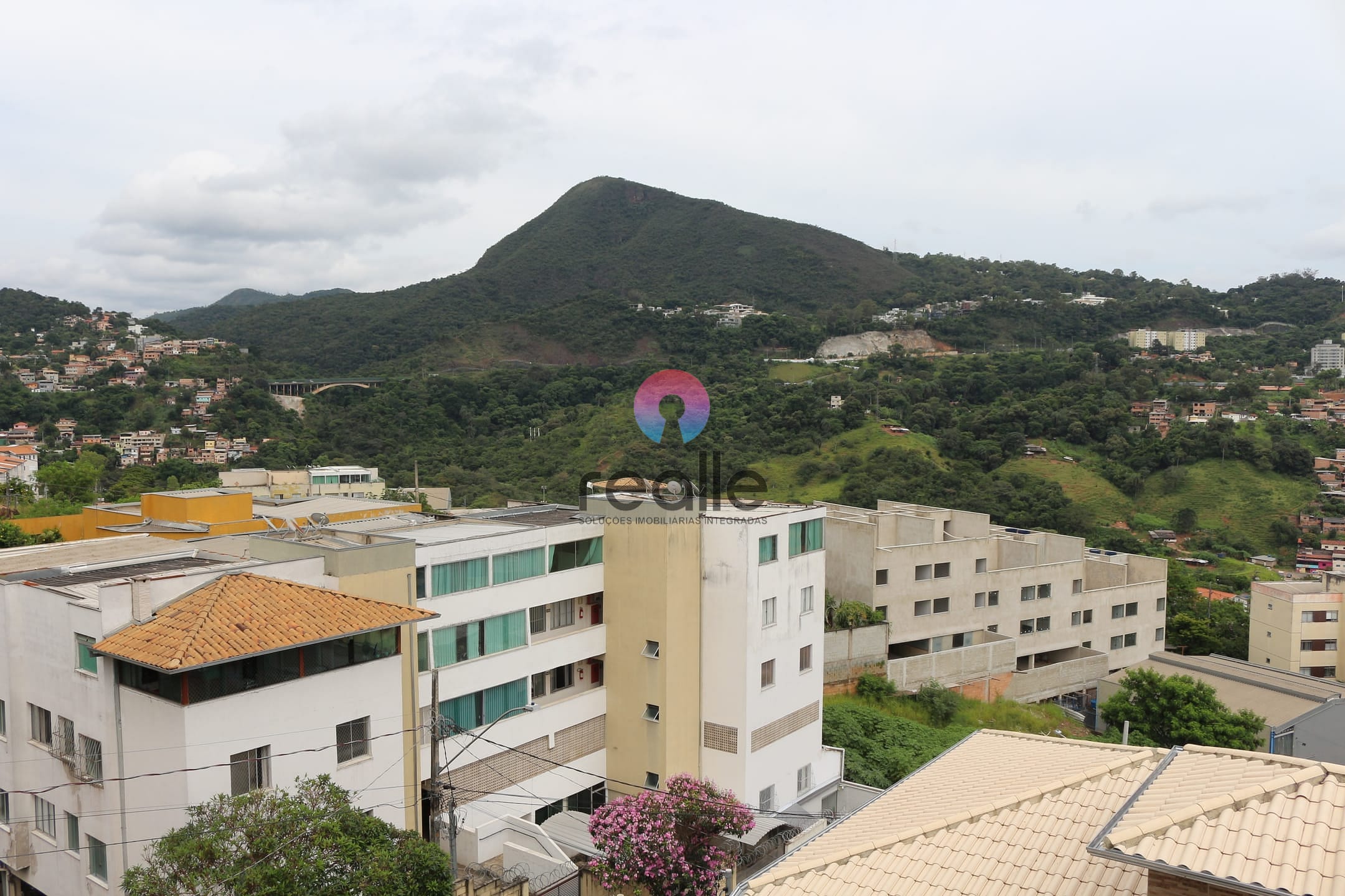 Apartamento à venda com 2 quartos, 67m² - Foto 47